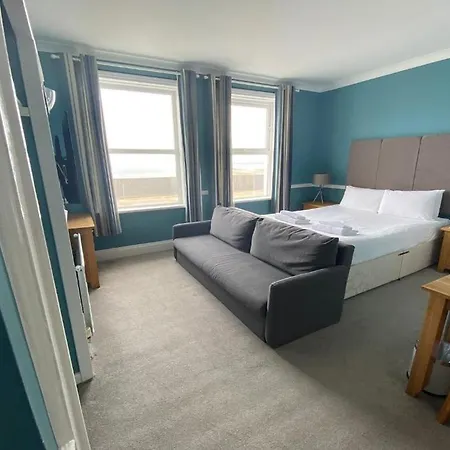 Pentire Newquay Cornwall 3* New Quay
